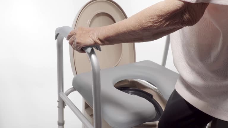 Best Portable Restroom Servicing (Cleaning and Restocking)  in Mojave, CA